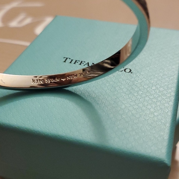 KATESPADE Authentic Bracelet - Picture 2 of 4